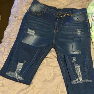 Distressed Skinny Jeans